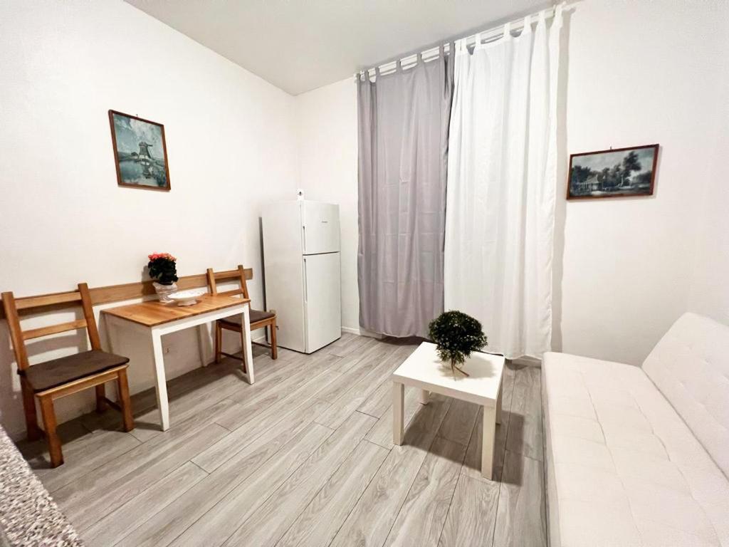 Savona Casa Per Vacanze E Lavoroアパートメント エクステリア 写真